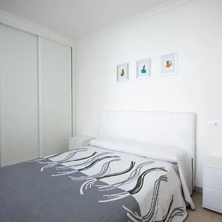 Three Bedroom Goleta Apartment *